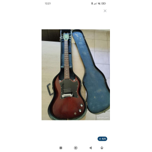 La Gibson SG Junior 1967 es una guitarra eléctrica de estilo vintage que captura la esencia del rock clásico. Con un cuerpo 