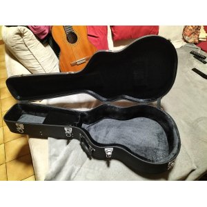 ALHAMBRA 4P classical guitar