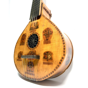 Cistro del Entlenbuch (Halszither suiza) de la década de 1850