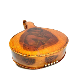 Cistro del Entlenbuch (Halszither suiza) de la década de 1850