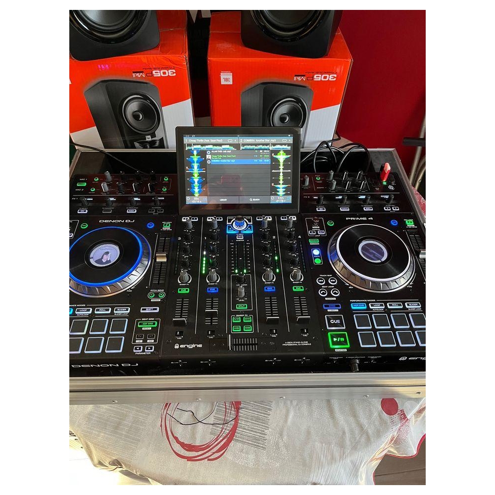 Denon Prime 4 with its rack