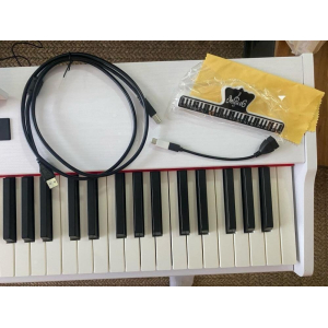 The Glarry GDP-104 electric guitar is a perfect choice for both beginners and experienced musicians. With its sleek design and h