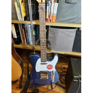 Squier Telecaster + amplificador