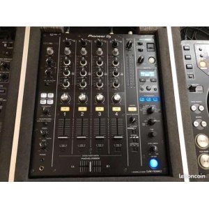 Pioneer DJ Controller