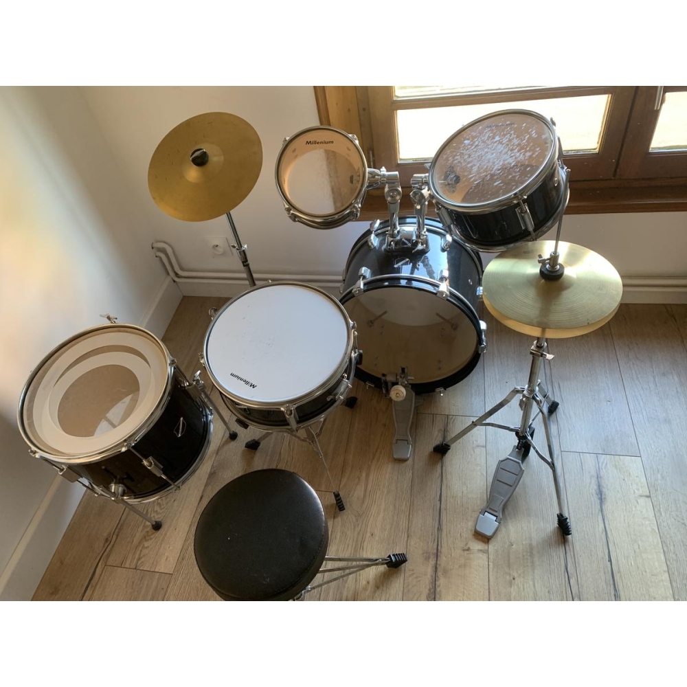 Millenium beginner children's drum set