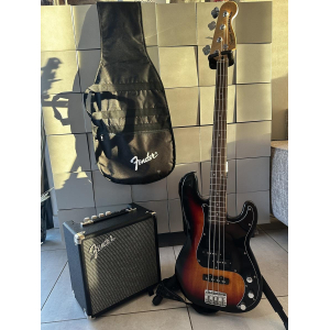 Squier by Fender bajo eléctrico + amplificador Fender