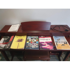 Yamaha CLP430-M Piano