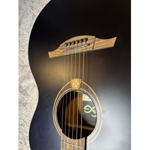 Guitarra acústica T70A Black Satin (BLS) en perfectas condiciones.