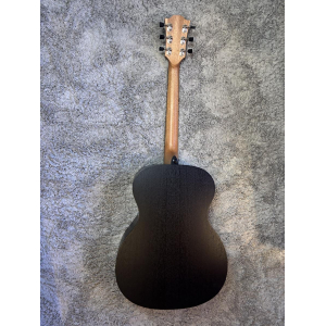 Guitarra acústica T70A Black Satin (BLS) en perfectas condiciones.