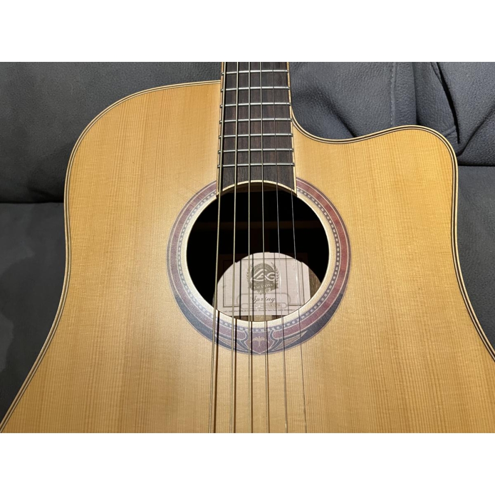 Lag Spring Guitar