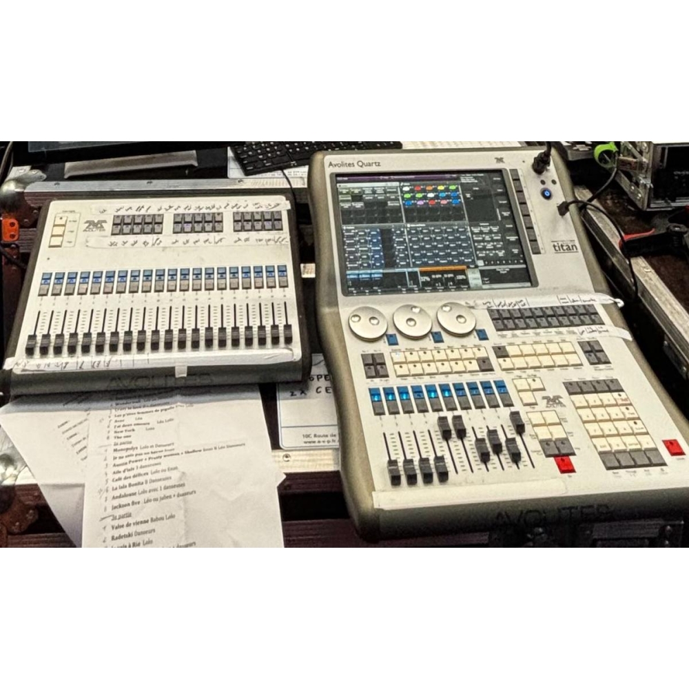 Avolites Quartz Console and Wing