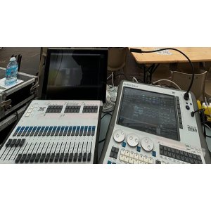 Avolites Quartz Console and Wing