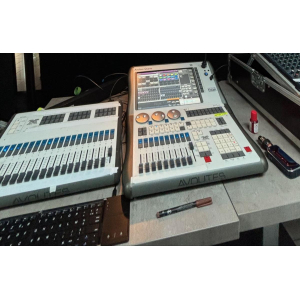 Avolites console Quartz et Wing