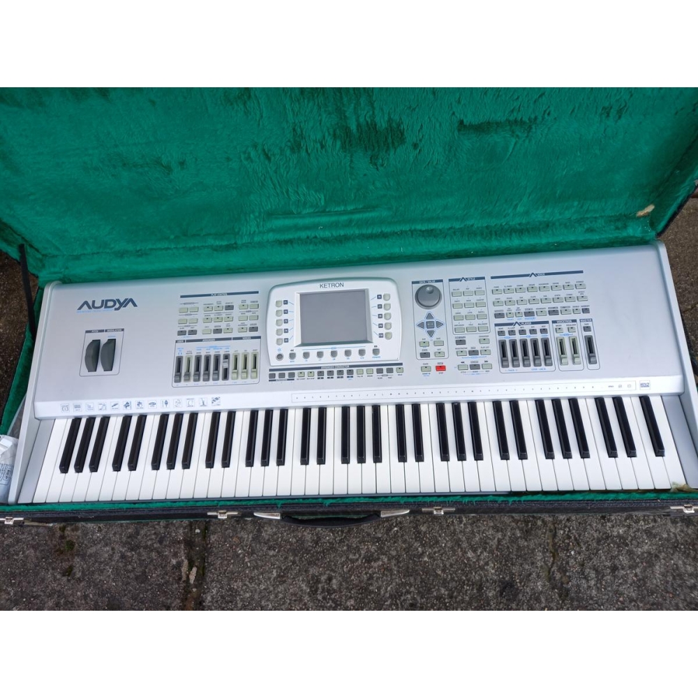 Ketron Audya es un potente teclado de avanzada desarrollado específicamente para músicos profesionales y aficionados 