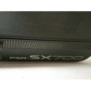 El Yamaha PSR-SX700 es un teclado profesional de la reconocida marca Yamaha. Con una impresionante variedad de sonidos y funcion