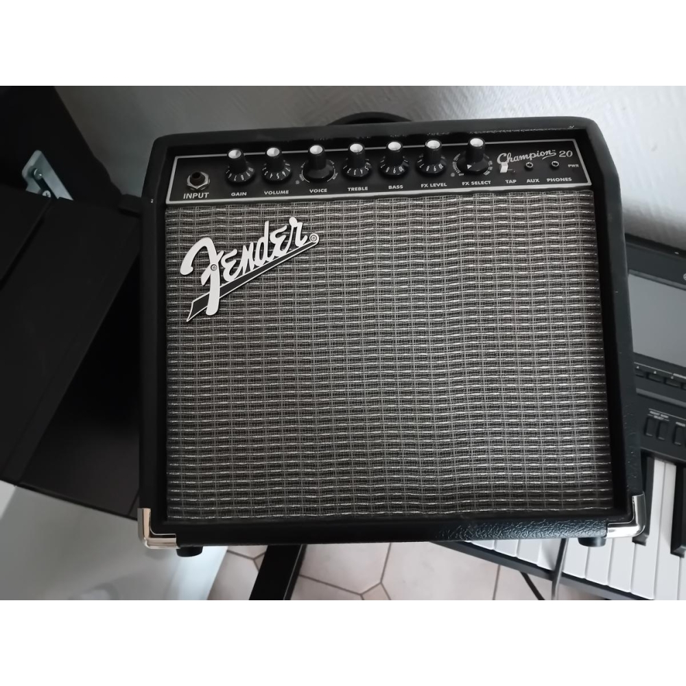 Fender Champion 20 guitar combo