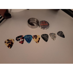 Eagletone bajo para zurdos + amplificador Fender + Korg Volca