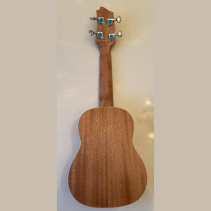 El nuevo ukulele soprano uk-07