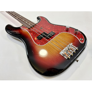 Fender Precision Bass 1997-1998 Sunburst crafted in Japan