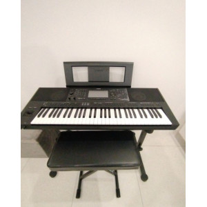 Clavier arrangeur professionnel Yamaha PSR-SX900