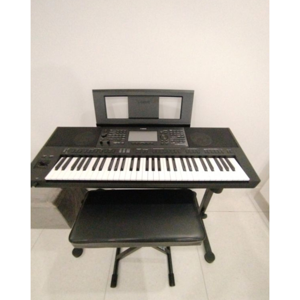 Clavier arrangeur professionnel Yamaha PSR-SX900