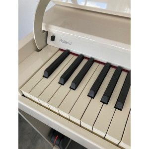 Piano numérique  ROLAND modèle DP 90S-PW