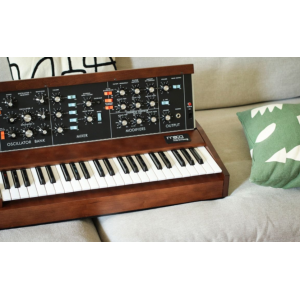 MOOG Minimoog Model D 2023 neuf + case