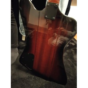 Epiphone Bajo Thunderbird pro IV y estuche