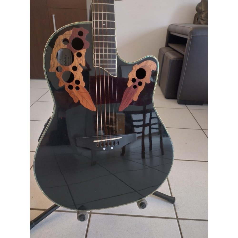 Ovation Celebrity CC44S - Guitarra Acústica