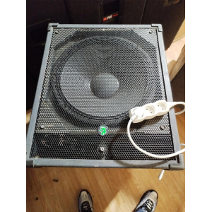 JBL Sono 4 Speakers and 4 Kyu Systems Subwoofers