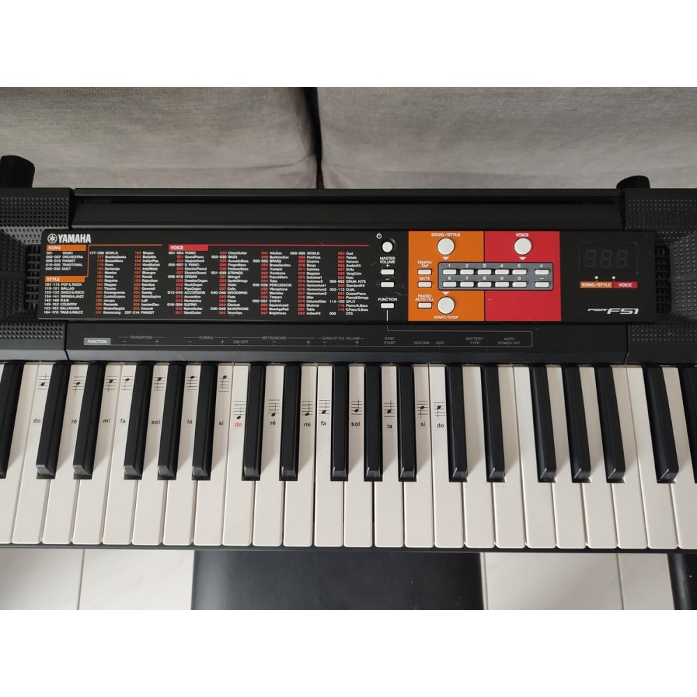 Yamaha PSR F51 Teclado electrónico