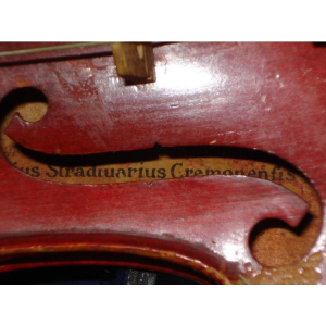 Violín Antonio Stradivari Faciebat de 1725