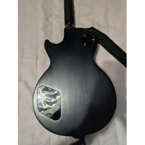 Gibson Les Paul Studio azul desgastada