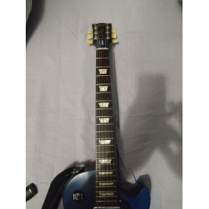 Gibson Les Paul Studio azul desgastada