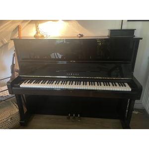 Yamaha U1