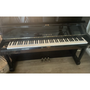 Yamaha U1