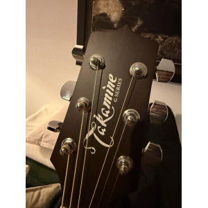 Takamine GS320 BBS Folk Guitar.