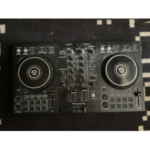Pioneer DJ DDJ-400 turntable