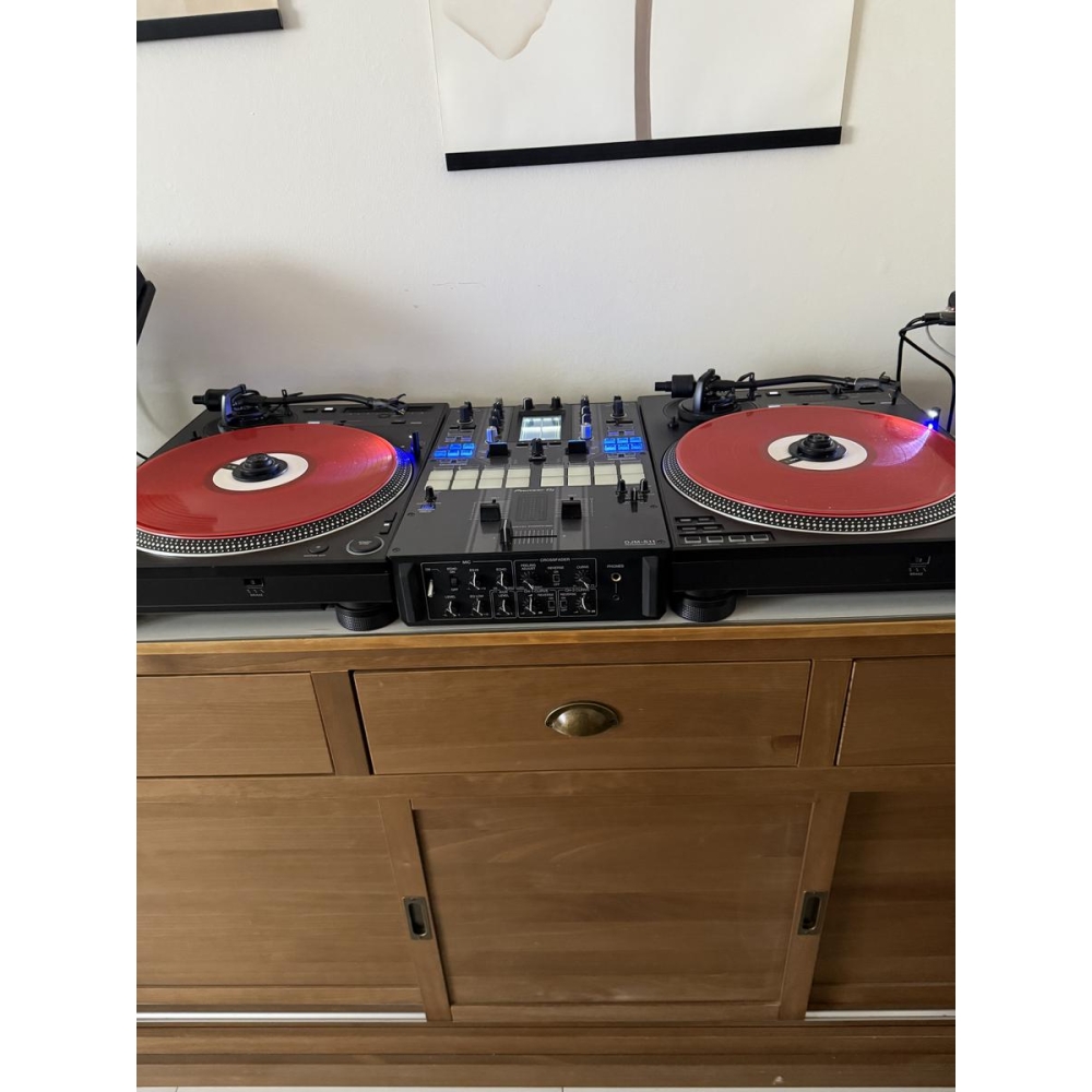 Pioneer Vinyl Set
