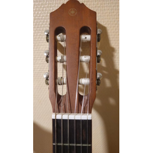 Yamaha guitarra clásica