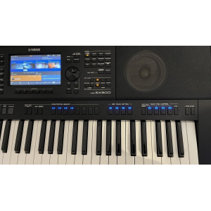 Yamaha PSR SX900 Keyboard
