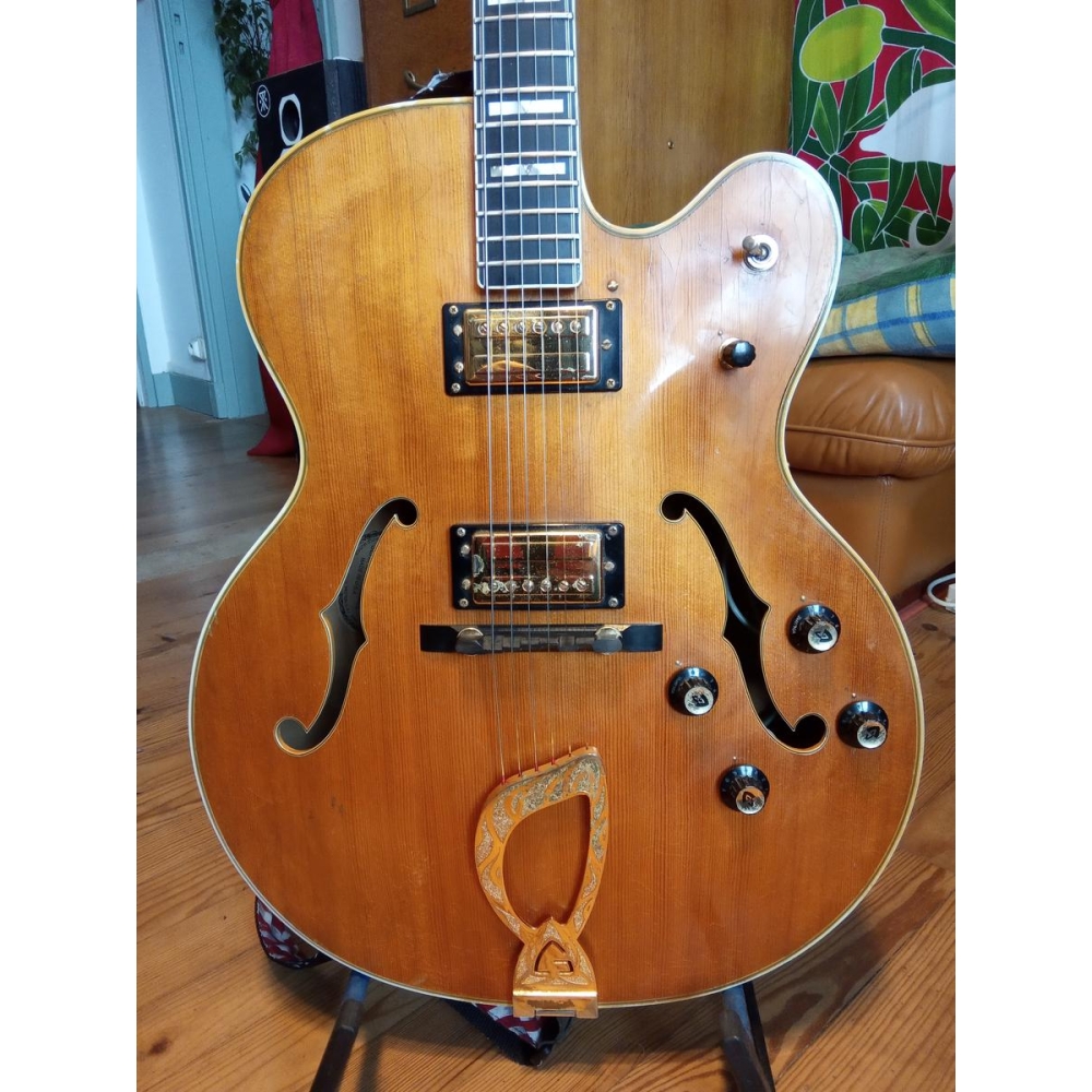 Guild X 500 from 1977