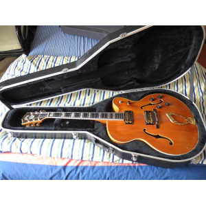 Guild X 500 from 1977