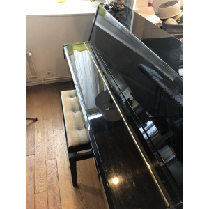 Yamaha piano derecho