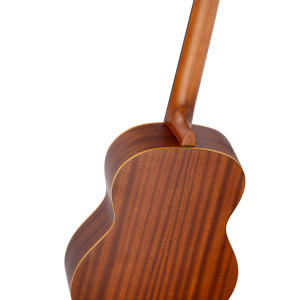 Guitarra Ortega R131 de cedro macizo