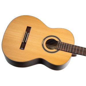 Guitarra Ortega R159 de cedro macizo