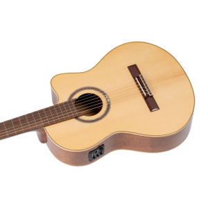 Guitarra Ortega R138 de Abeto Macizo, Cw Eq