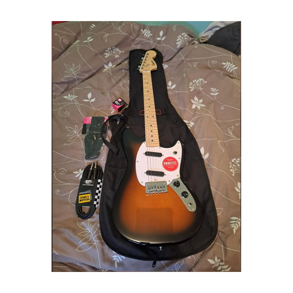 Pack de Guitarra Eléctrica SQUIER Sonic Stratocaster