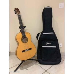 PRUDENCIO SAEZ FLAMENCO GUITAR + CASE