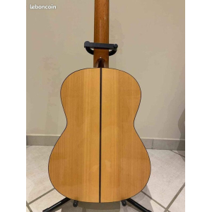 PRUDENCIO SAEZ FLAMENCO GUITAR + CASE